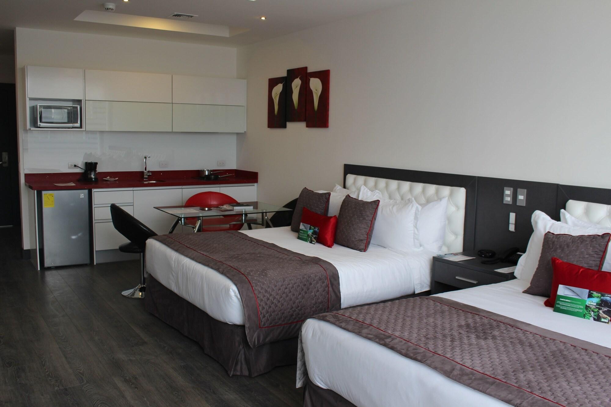Citimed Hotel Quito Exteriör bild